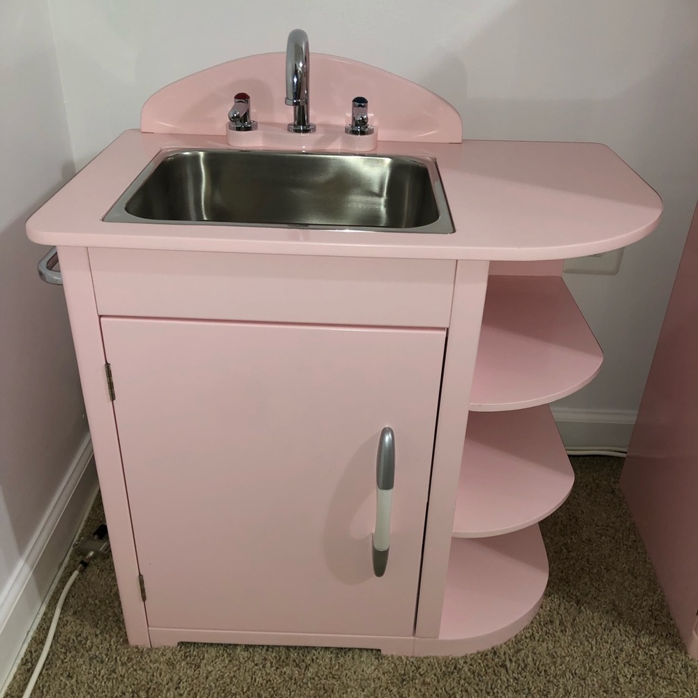 SOLD! PB Kids Pink Retro Kitchen Sink & Icebox Set - Picture 4 of 8